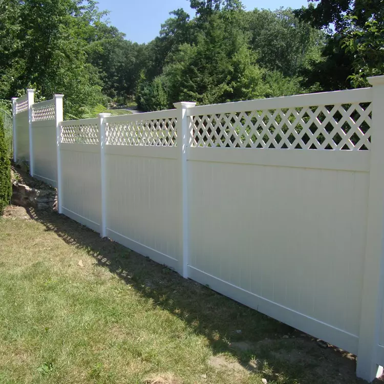 PVC-Privacy-Fence-With-Lattice1