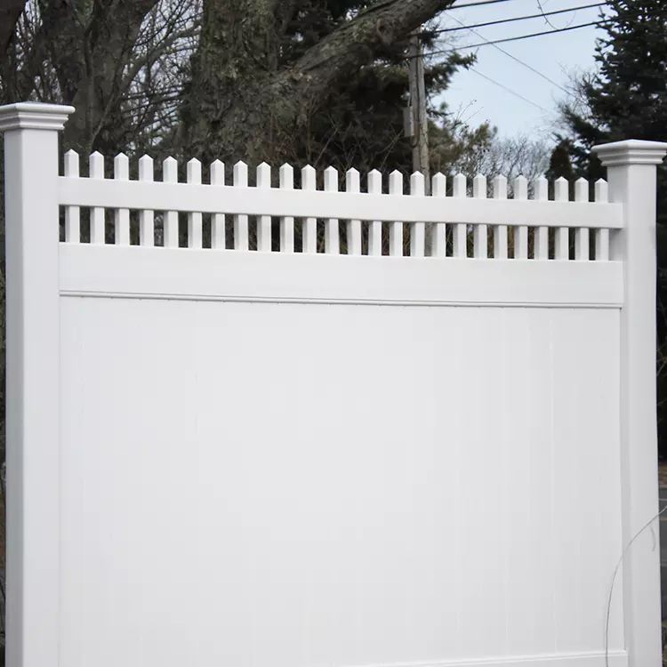 PVC-Privacy-Fence-With-Open-Pi1